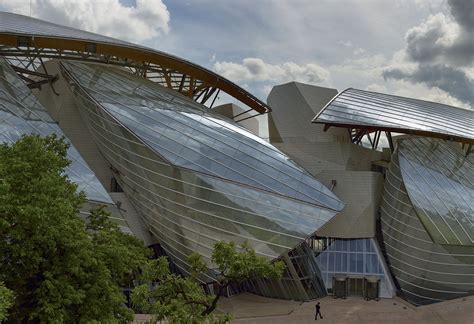 louis vuitton sculpture garden|louis vuitton museum paris.